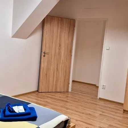 Rezidence - Obilní Trh Apartment *